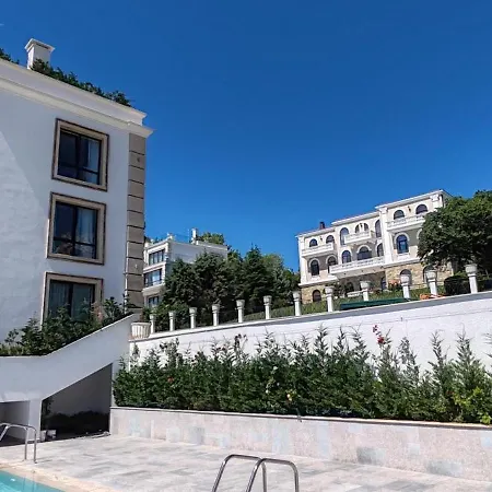 Sea Point La Aparthotel
