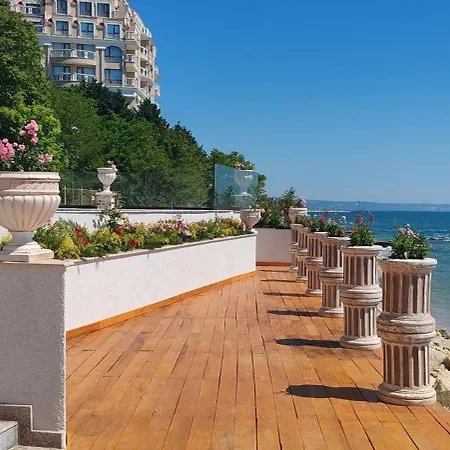 Sea Point La Golden Sands