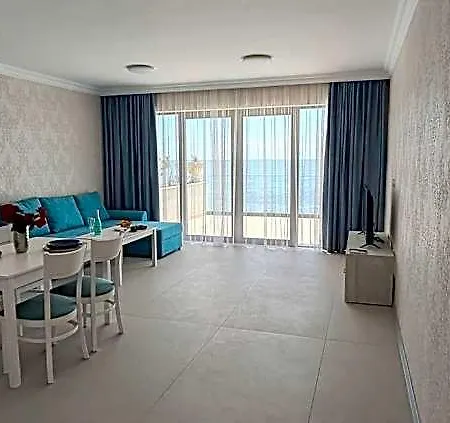 アパートホテル Sea Point La 4*