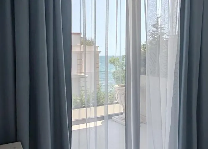 Sea Point La 4* Golden Sands