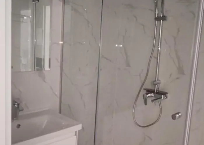 Sea Point La Apartahotel 4*